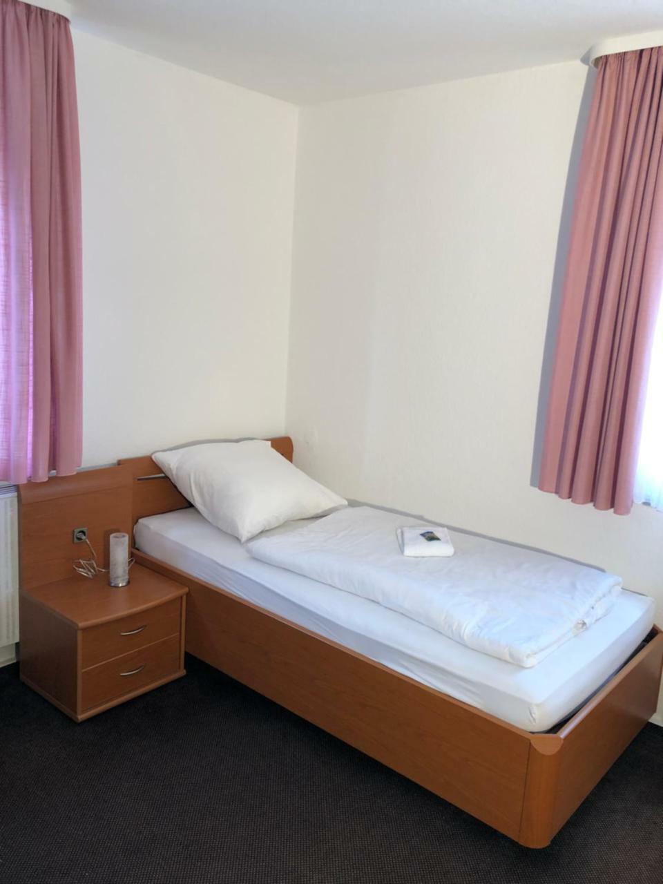 Hotel Mivano เลียร์เทอ ภายนอก รูปภาพ